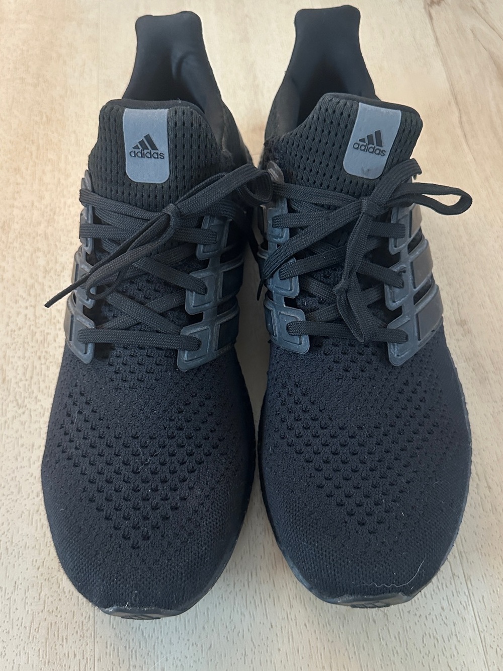 adidas Ultra Boost - Picture 3 of 6